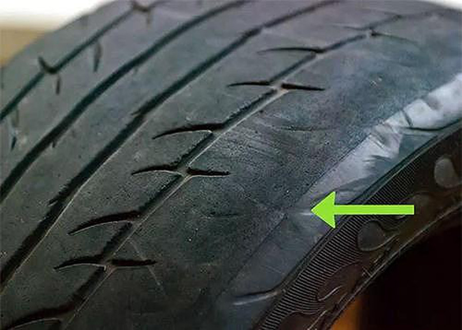 Những dấu hiệu nghiêm trọng phải thay lốp ô tô khi nắng nóng | Bridgestone  Việt Nam.