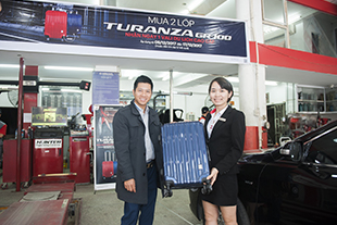 Chương trình mua lốp xe Turanza GR100 tặng vali cao cấp 6
