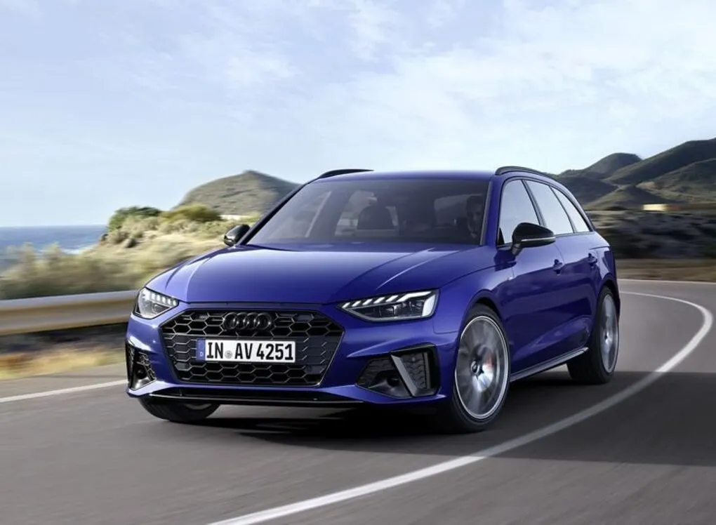 Audi A4 ảnh thêm 3 Xe Audi A4 màu xanh Navarre ánh kim
