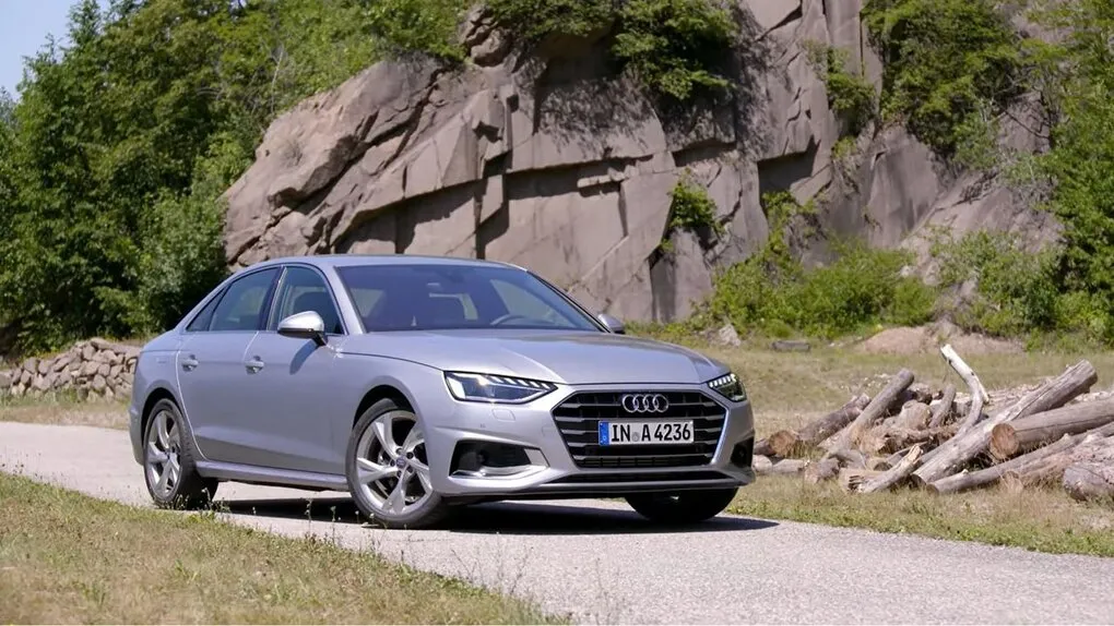 Audi A4 ảnh thêm 9 Audi A4 màu bạc ánh kim
