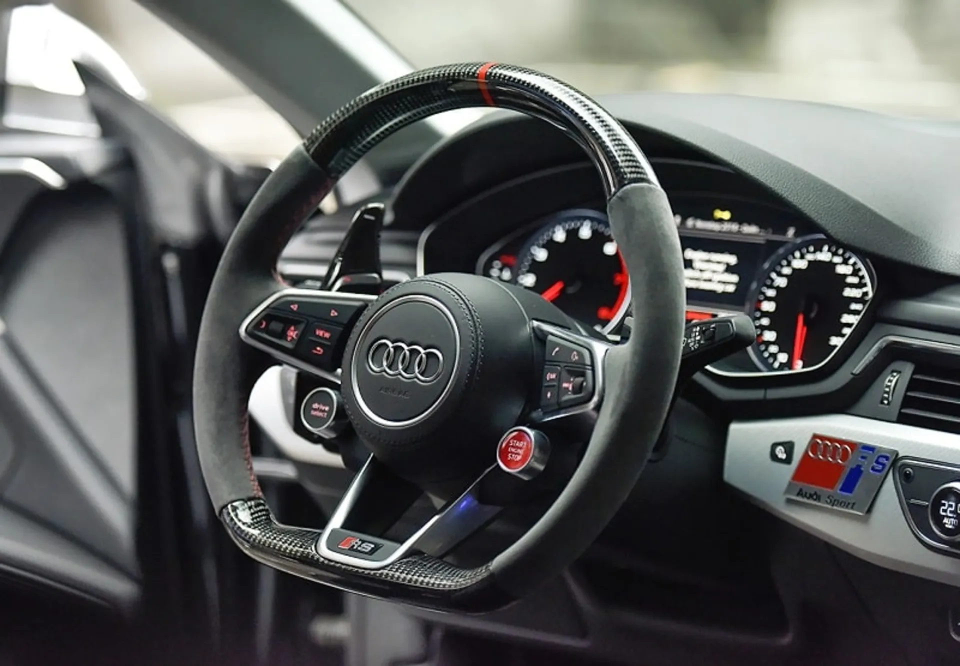 Màn hình giải trí xe Audi A4