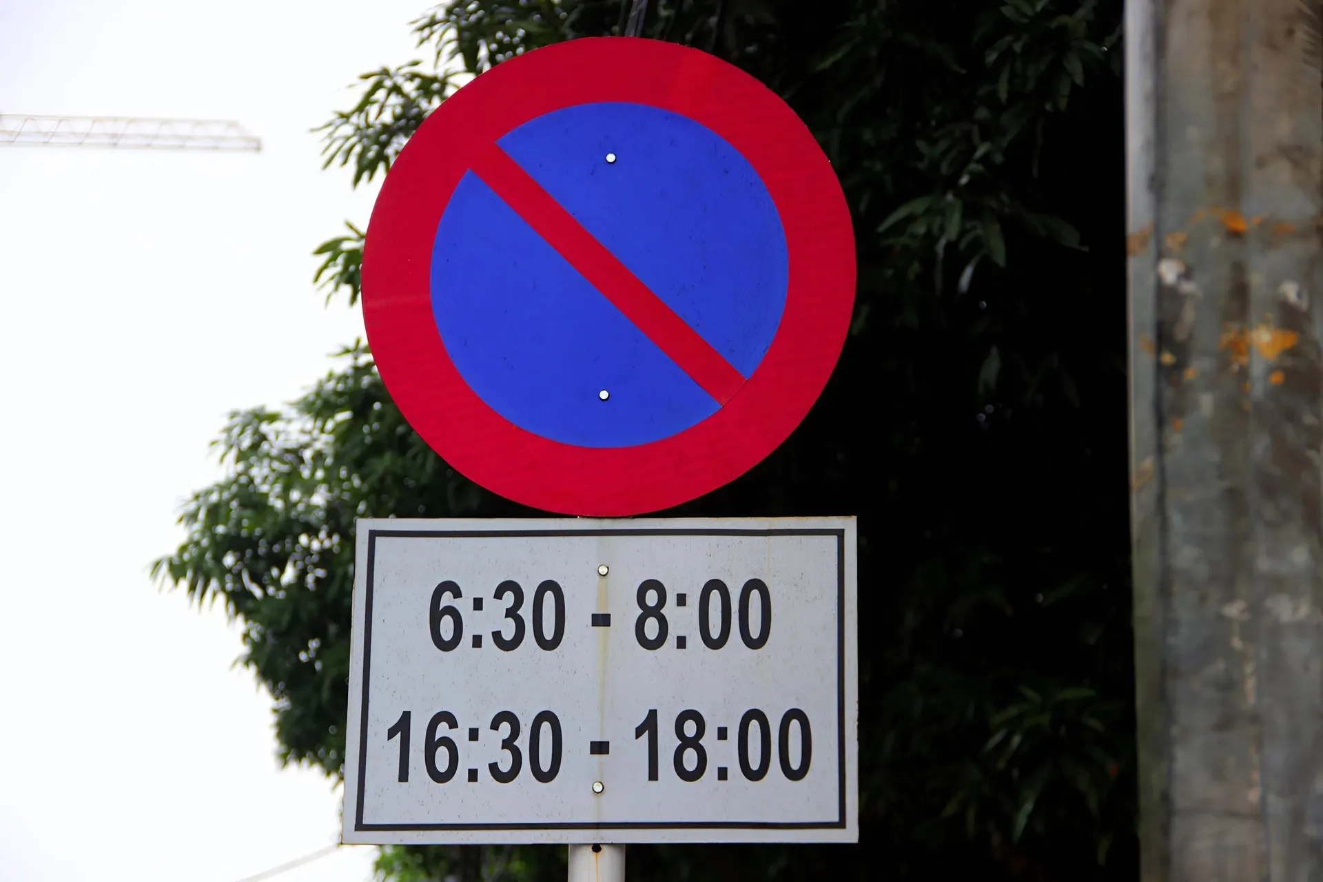 biển báo cấm đỗ xe 6 Biển báo cấm đỗ xe và biển phụ đi kèm