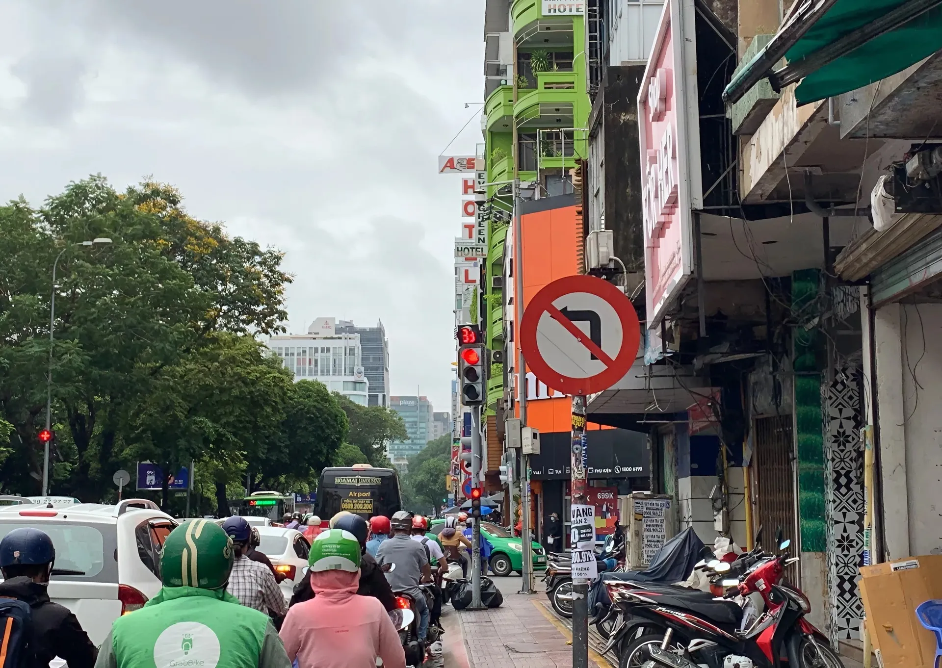 biển báo cấm rẽ trái 7 Vị trí lắp đặt các biển báo cấm rẽ trái