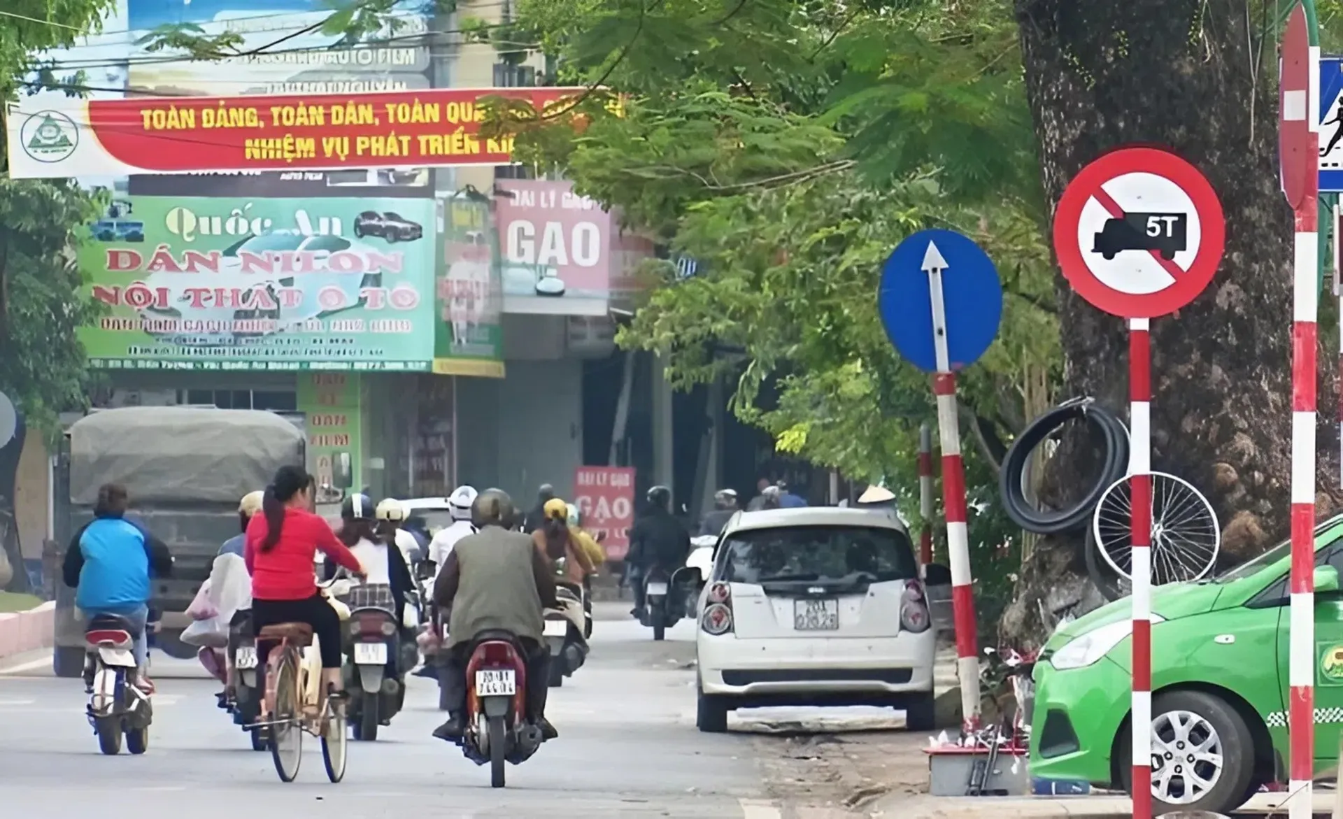 biển cấm xe tải ảnh 2 Ý nghĩa biển cấm xe tải