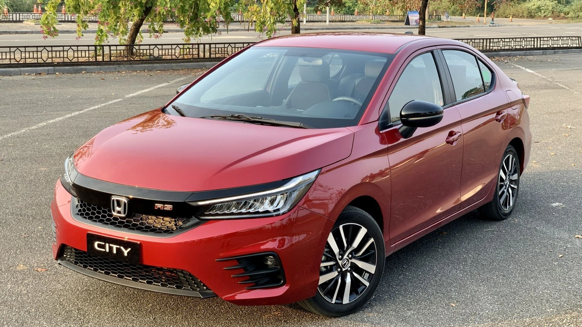các dòng xe Sedan hạng B 1 Xe Sedan hạng B