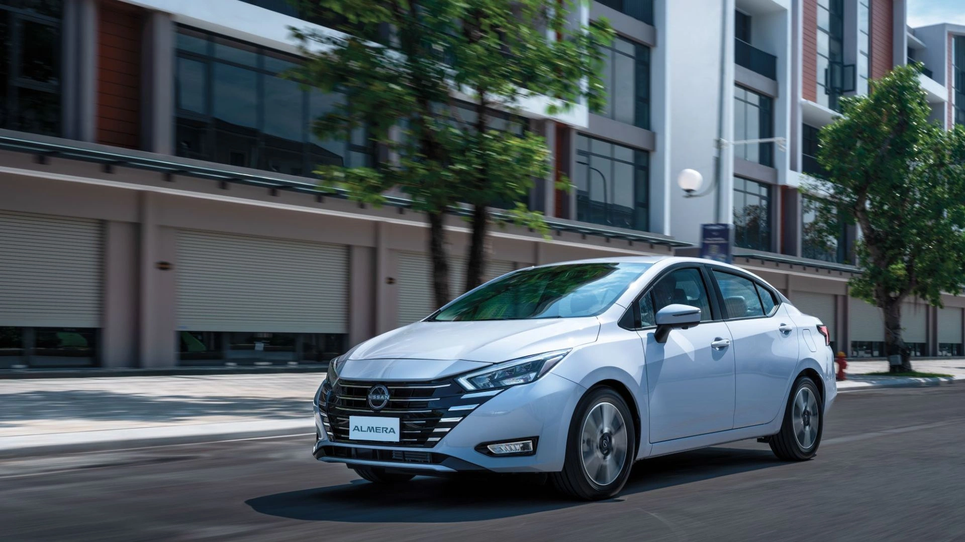 các dòng xe Sedan hạng B 6 Nissan Almera