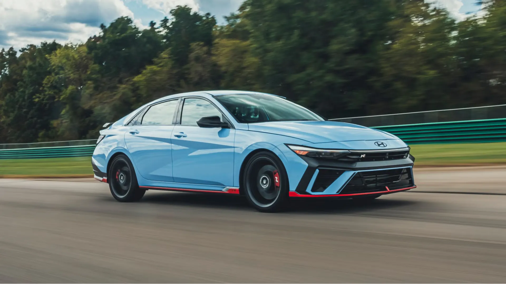 Các dòng xe sedan hạng c 5 Các dòng xe sedan hạng C được yêu thích- Hyundai Elantra