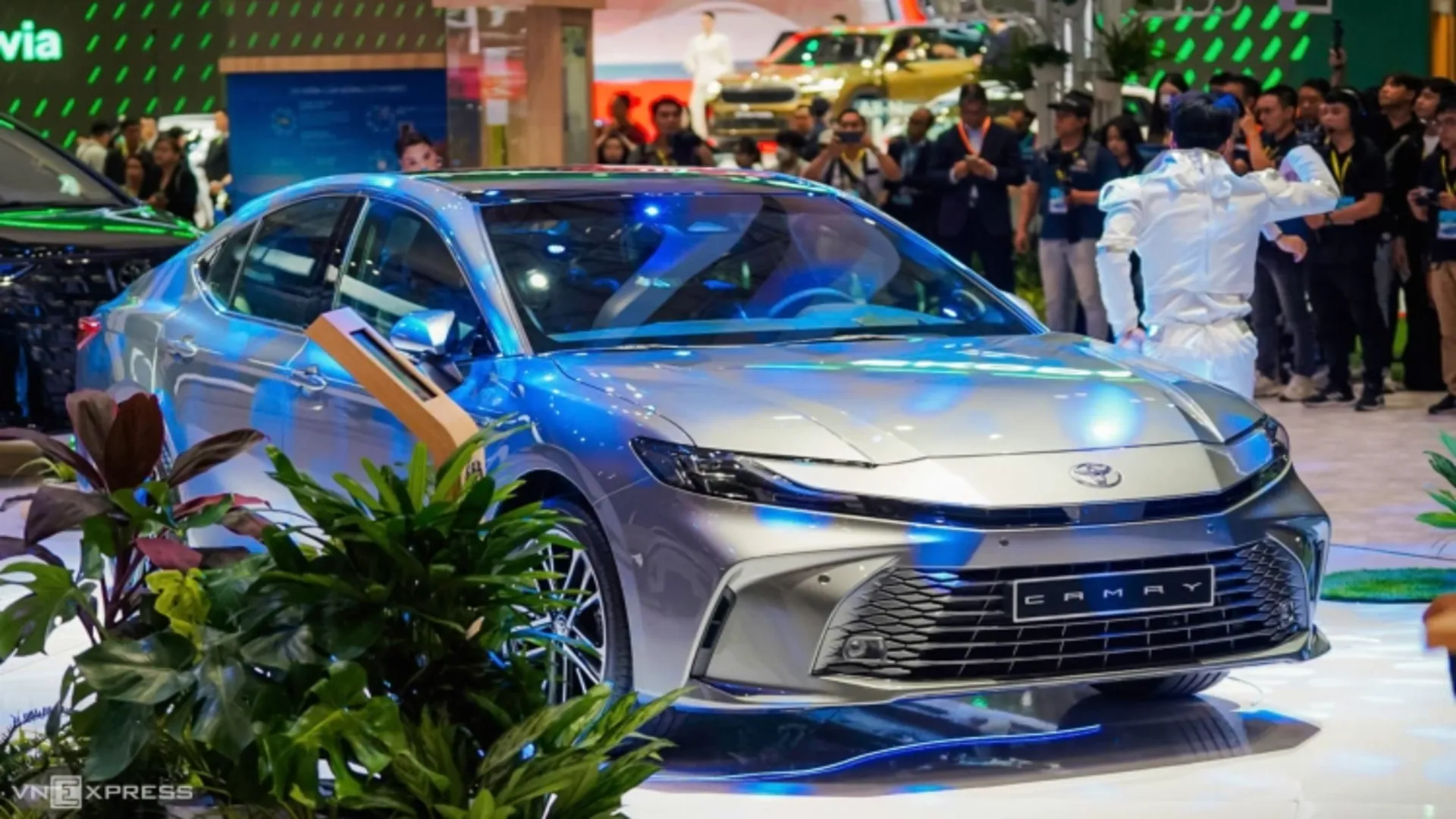 Các dòng xe sedan hạng d 4 các dòng xe sedan hạng d - Toyota Camry