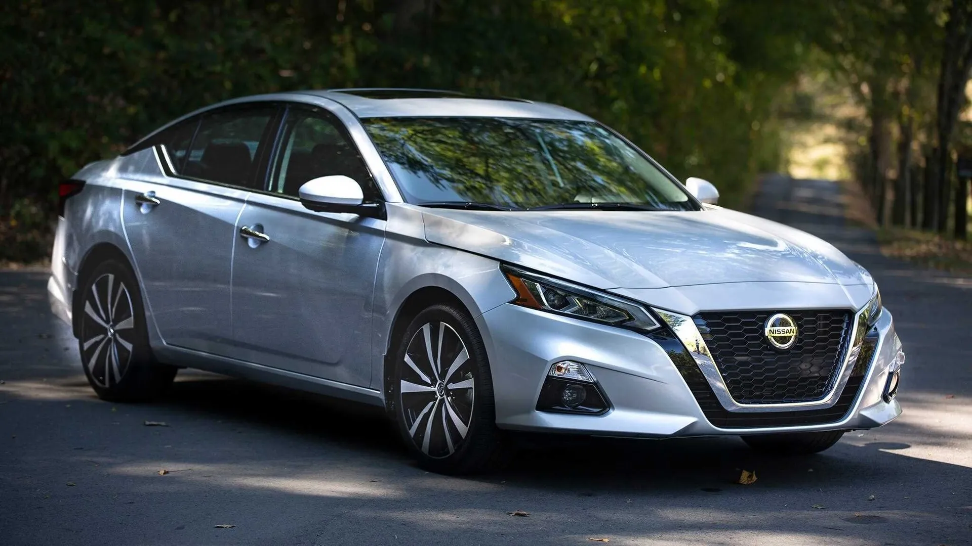 các dòng xe sedan hạng d ảnh 1 Các dòng xe SUV hạng D