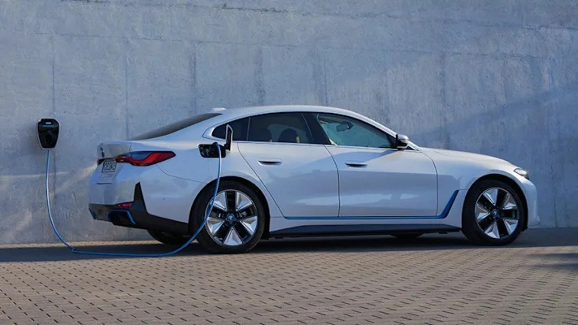 các loại xe của bmw 17 Các loại xe của BMW - xe BMW i4
