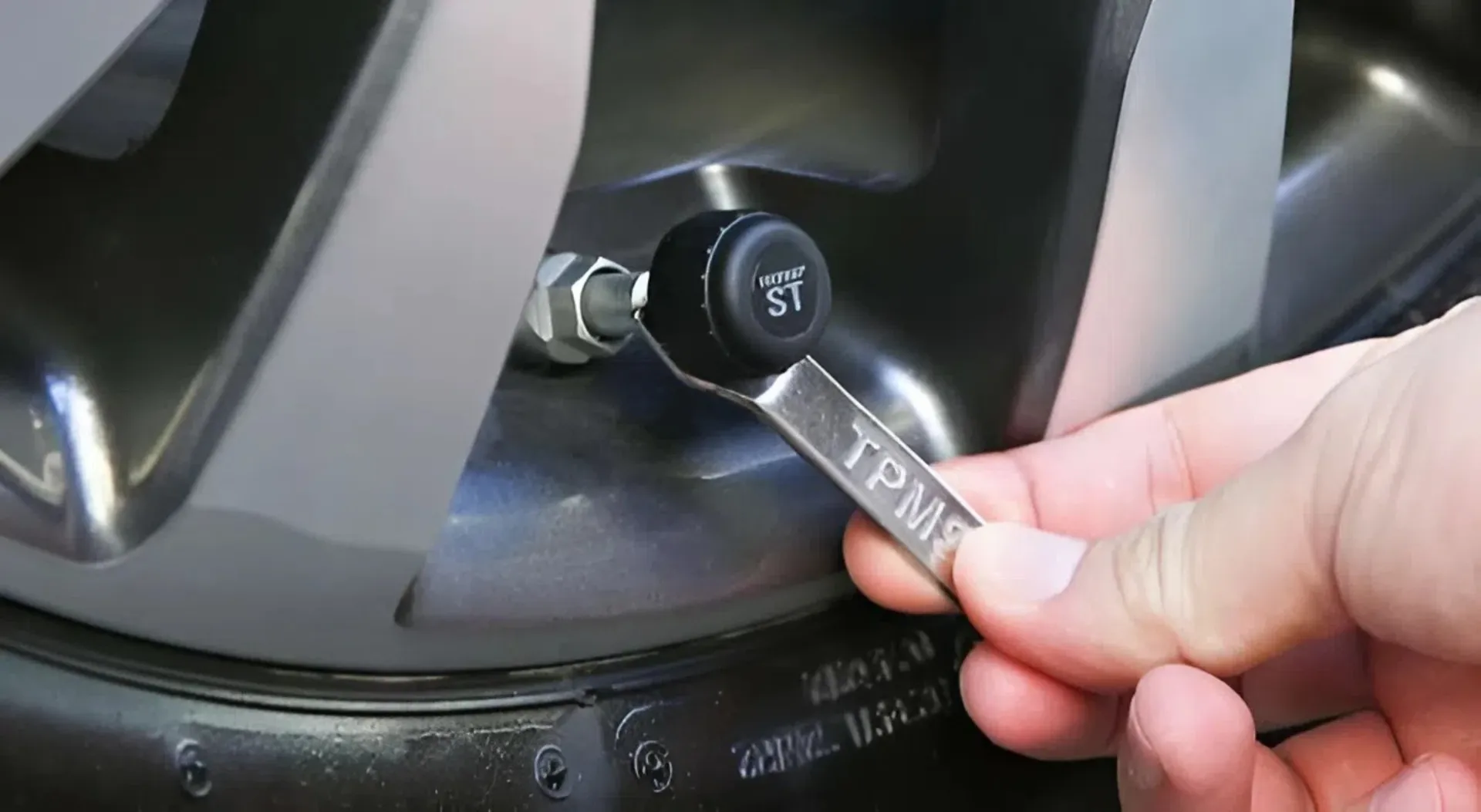 Cảm biến áp suất lốp van ngoài