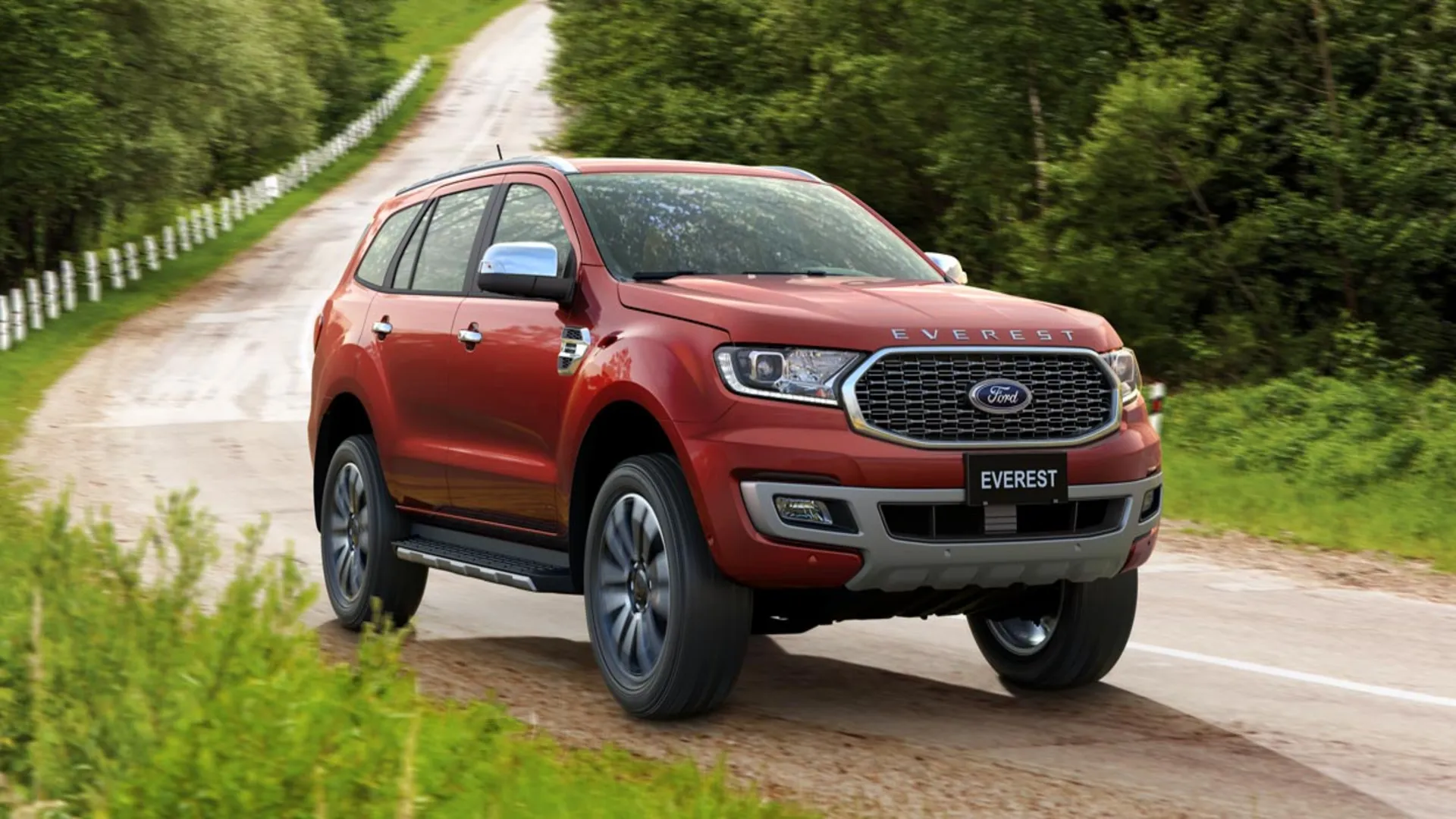 Giá xe Ford Everest 3 Giá xe Ford Everest Titanium 2.0L AT 4x2