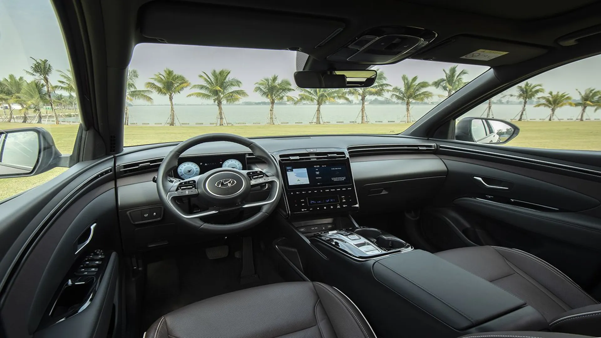 Giá xe Hyundai tucson 5 Khoang lái Tucson