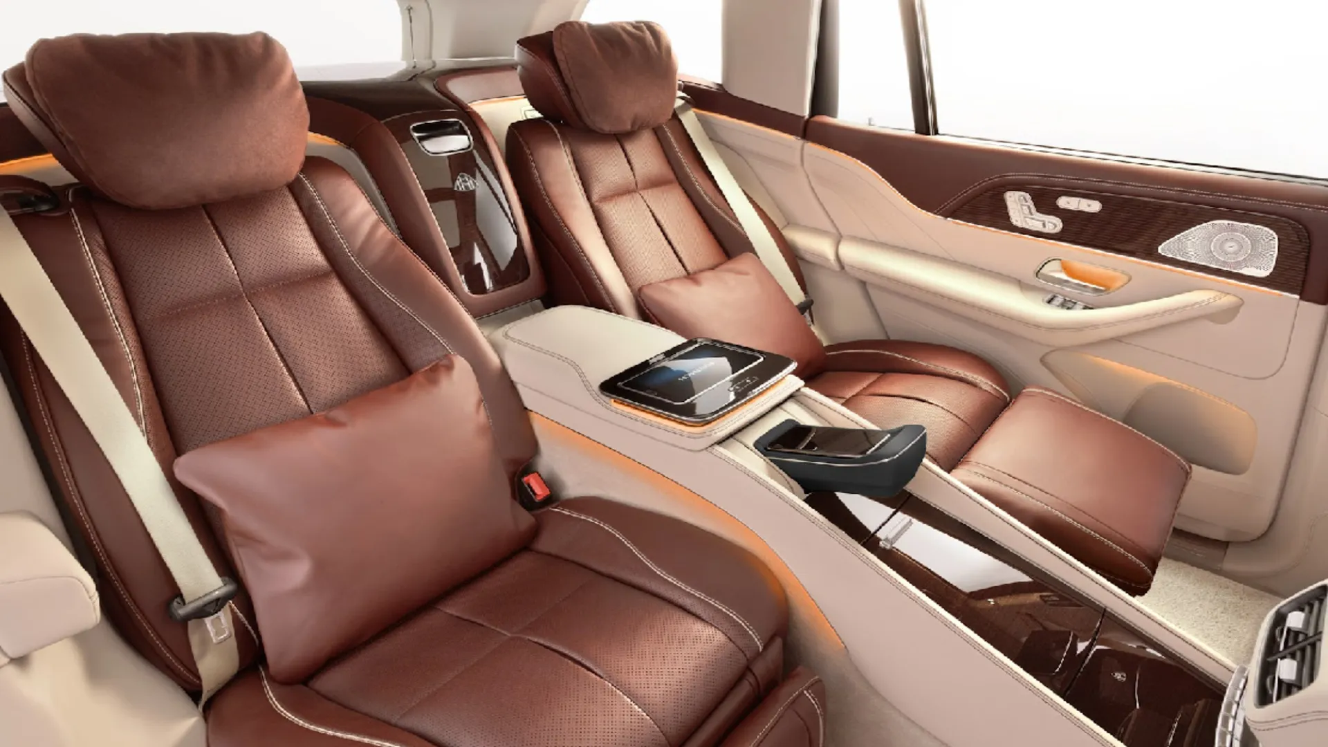 Giá xe Maybach 10 Ghế ngồi và khoang hành lý của Mercedes Maybach