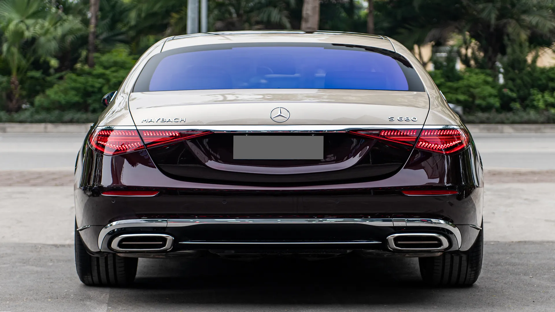 Giá xe Maybach 8 Đuôi xe Mercedes Maybach