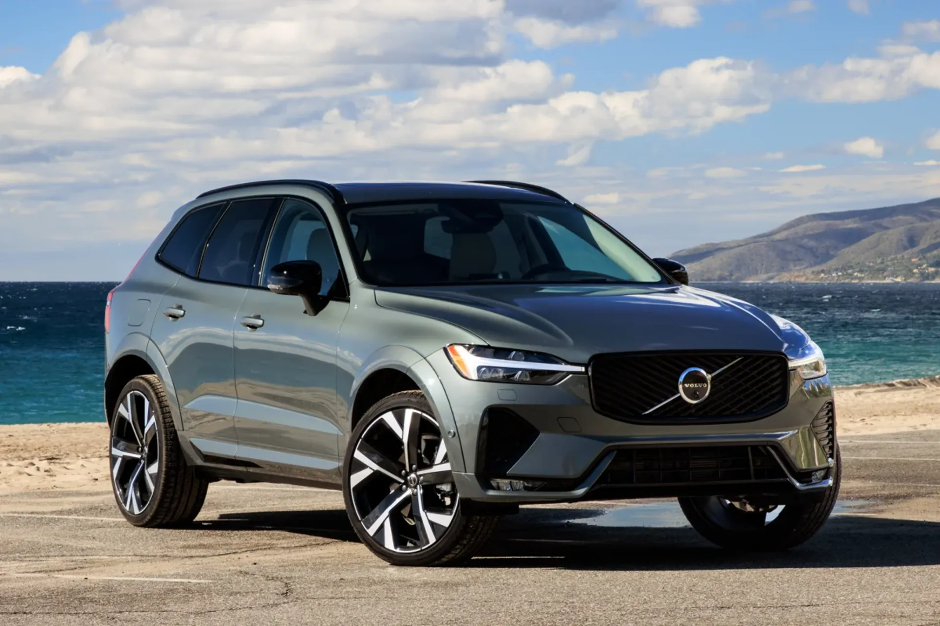 Giá xe volvo 6 Giá xe Volvo XC60 Plug-in Hybrid Ultra 2026 khoảng 2,750 tỷ đồng