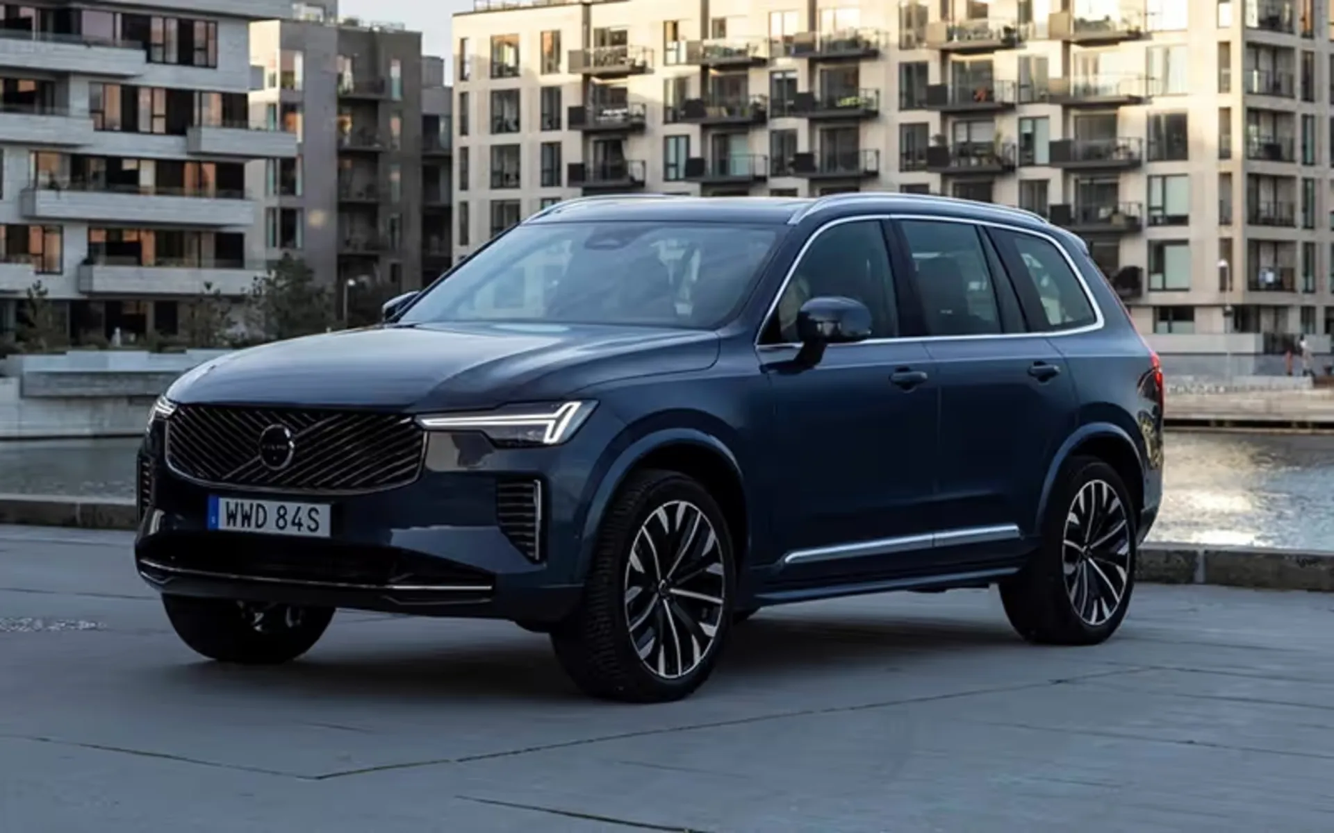 Giá xe volvo 8 Giá xe Volvo XC90 Plug-in Hybrid Ultra 2026 khoảng 4,370 tỷ đồng