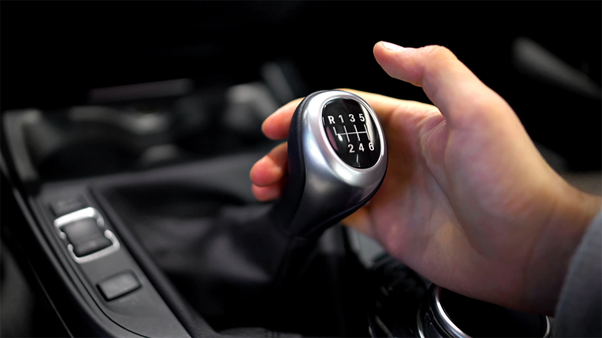 Hộp số sàn ô tô 1 Hộp số sàn là gì?