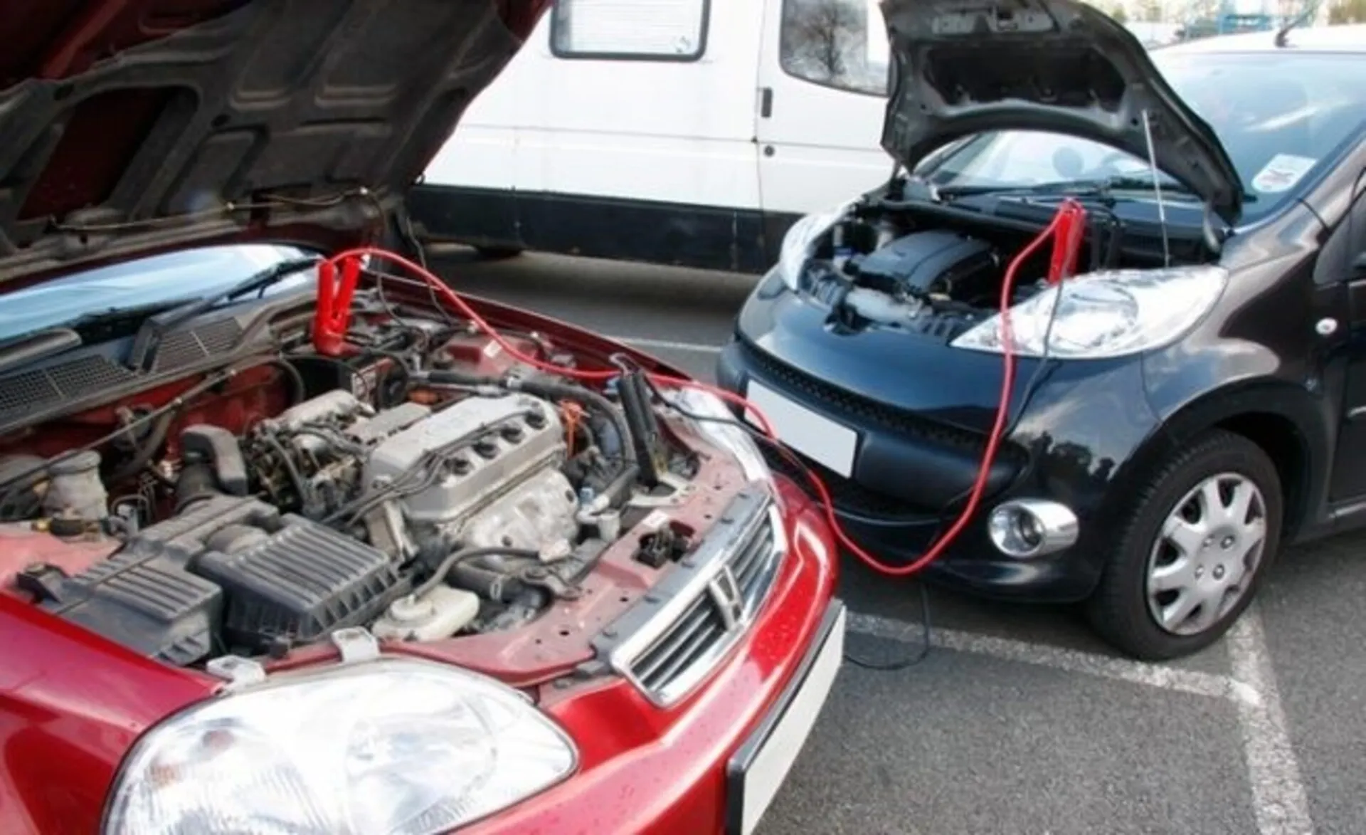 Câu điện giữa 2 xe ô tô