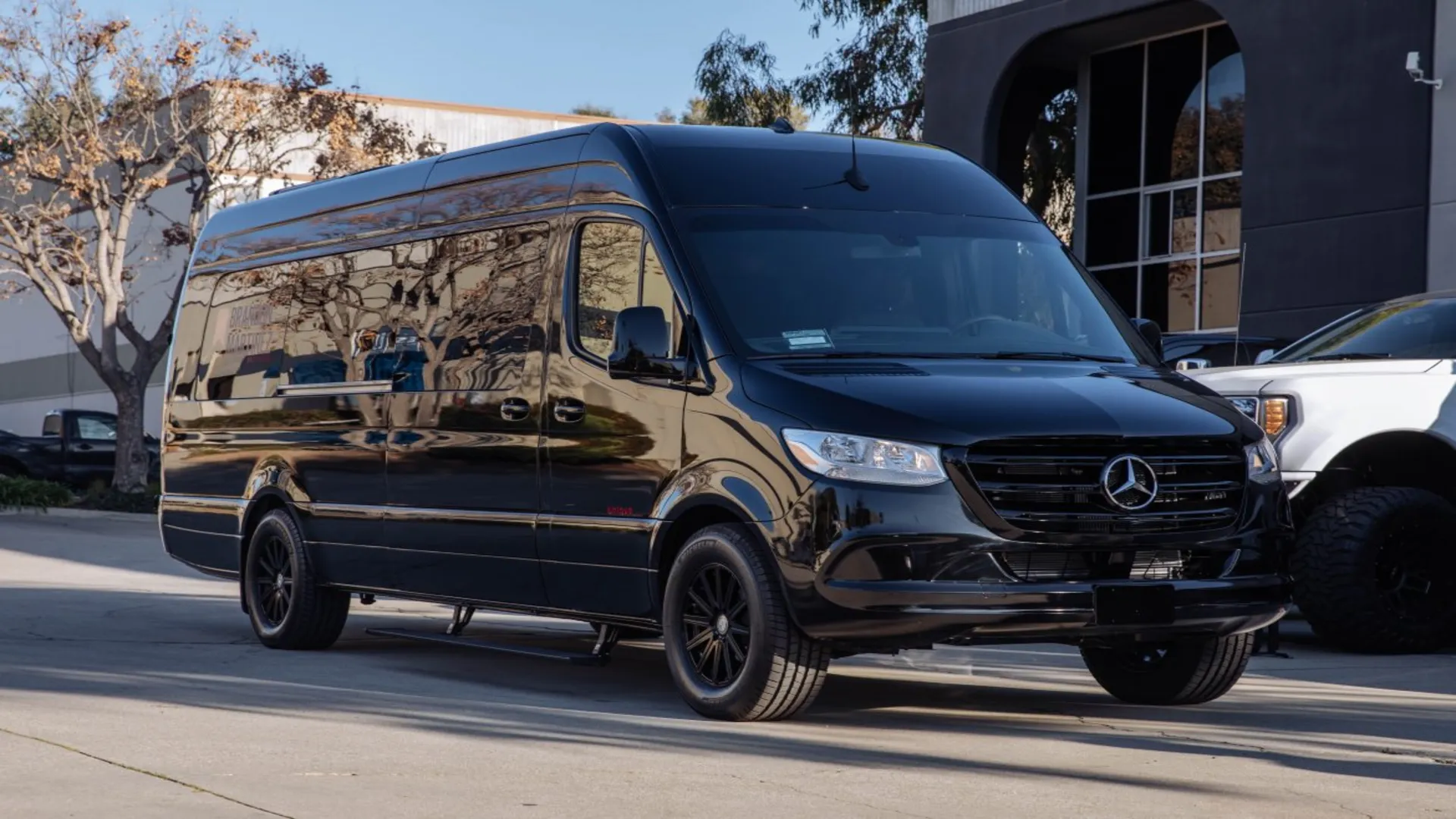Kích thước xe ô tô 14 xe Mercedes Sprinter