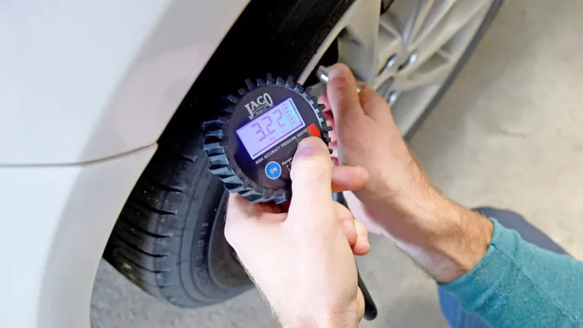 Lốp Bridgestone 215/60R17 Turanza 6 ảnh 5