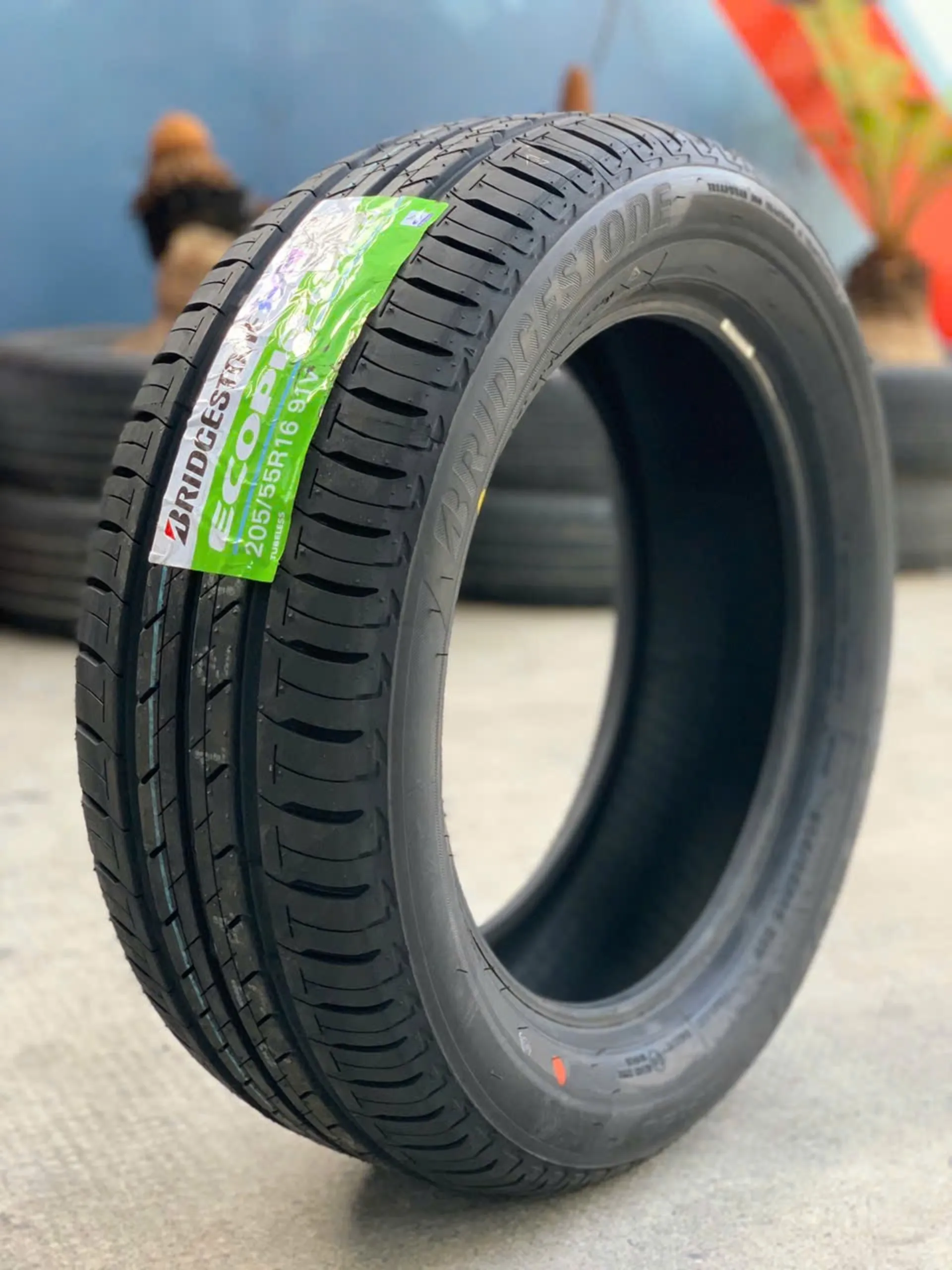 Lốp xe Bridgestone 205/55R16 ảnh 4