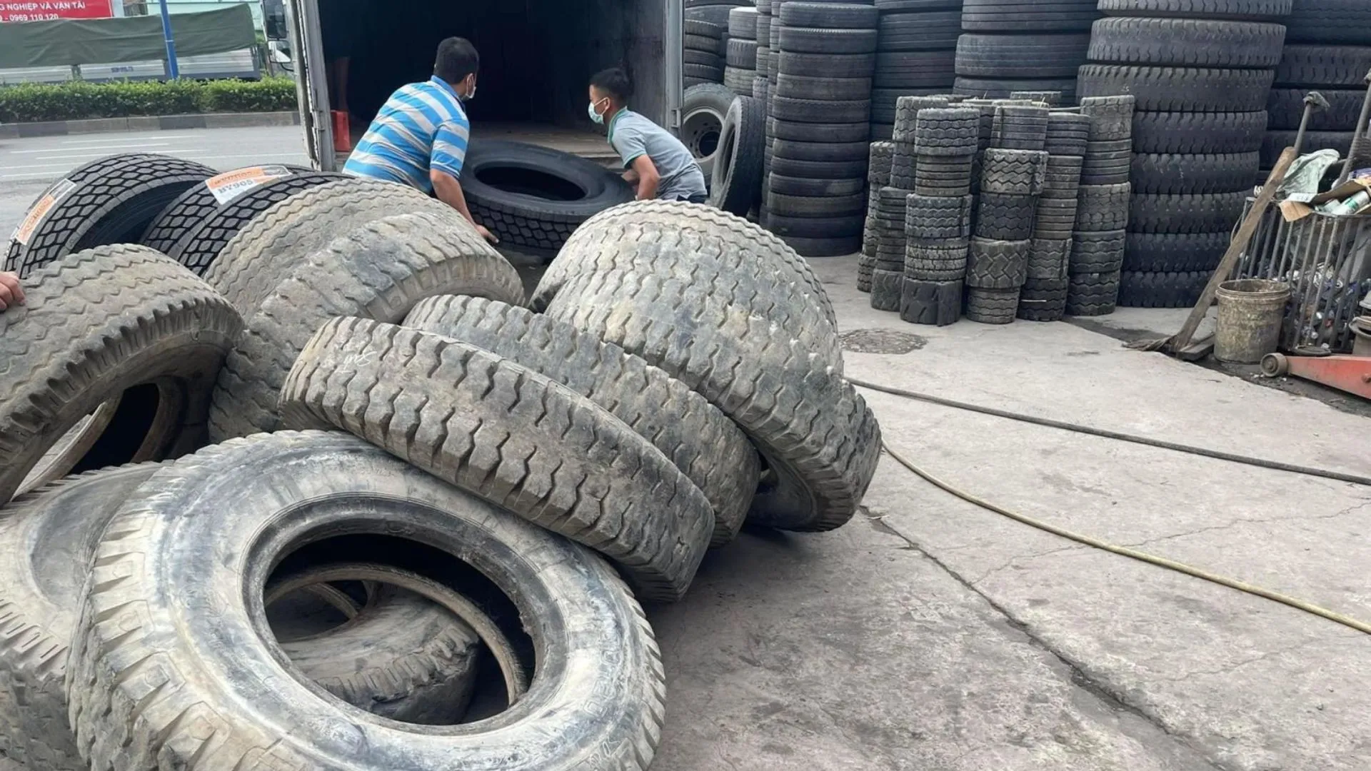 lốp xe tải cũ ảnh 2 ưu nhược điểm lốp xe tải cũ