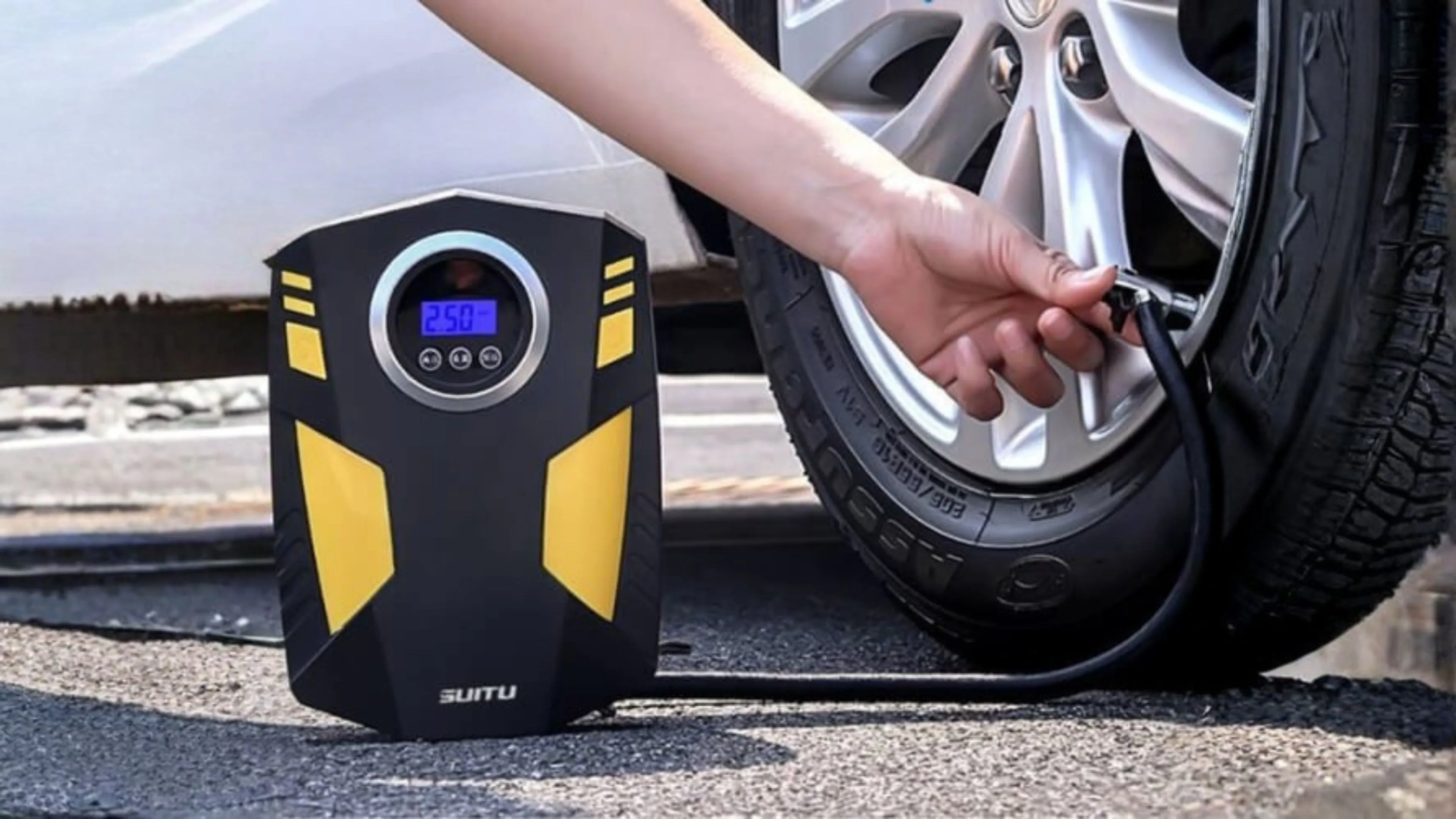 thiết kế và vật liệu máy bơm lốp ô tô mini