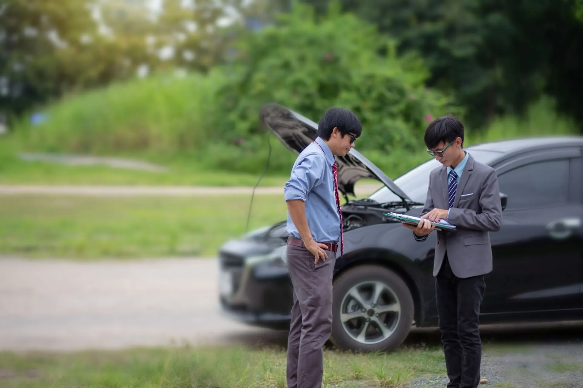 thời hạn đăng kiểm xe ô tô 4 Thời hạn đăng kiểm xe ô tô 7 chỗ