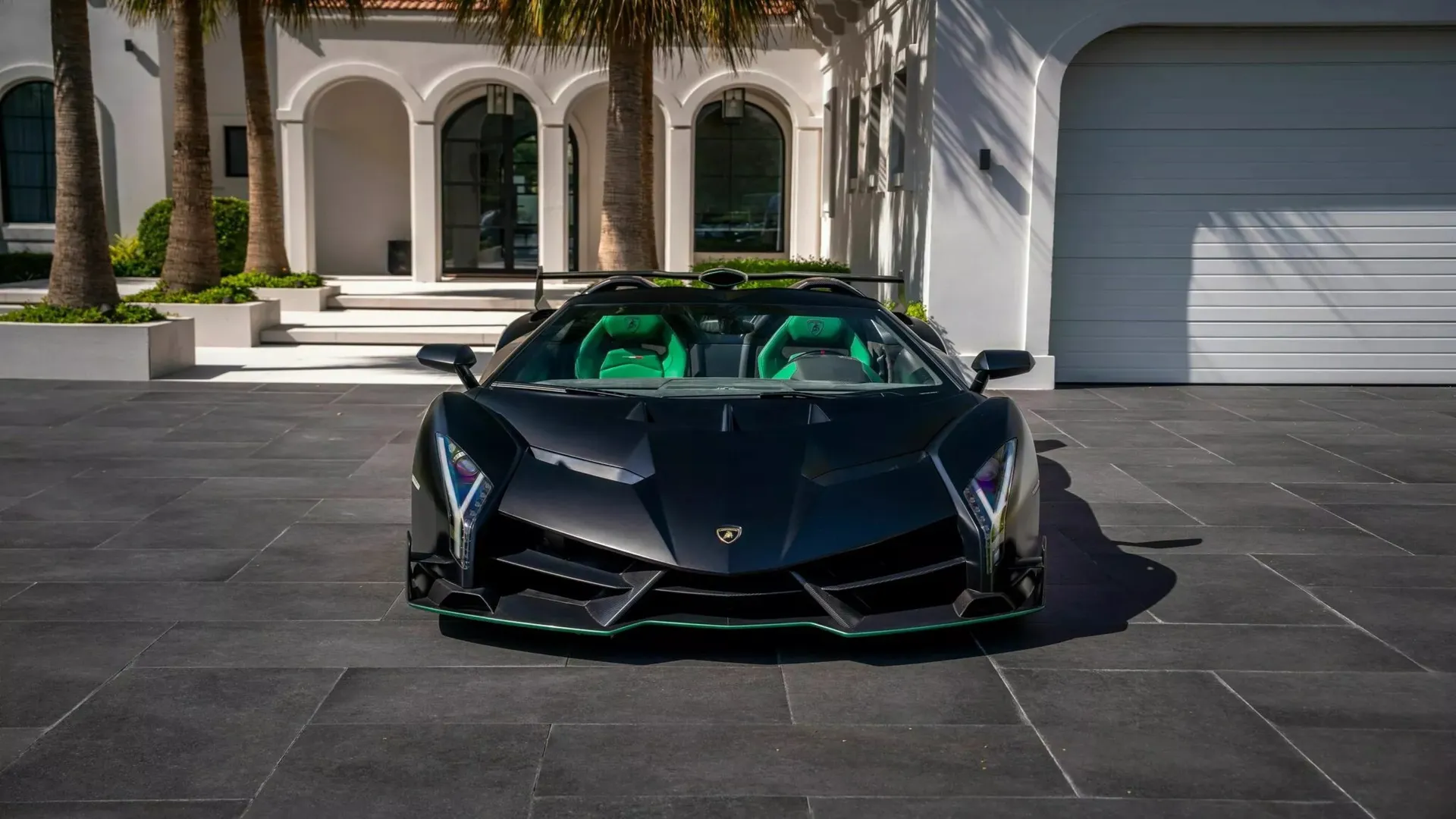 Các hãng xe hơi sang trọng - Lamborghini