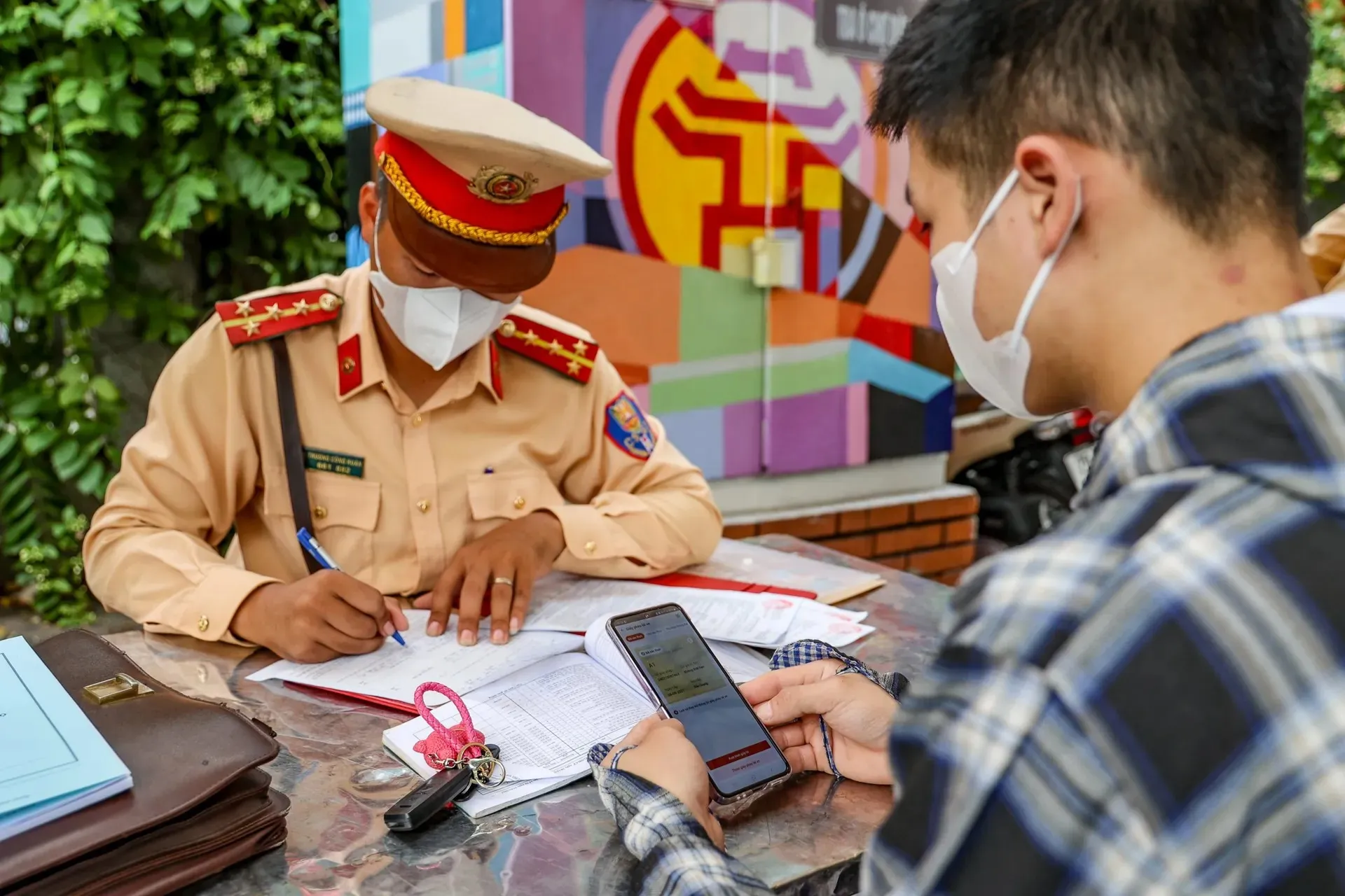 tra cứu giấy phép lái xe theo cmnd 2 Tra cứu giấy phép lái xe khi vi phạm luật giao thông