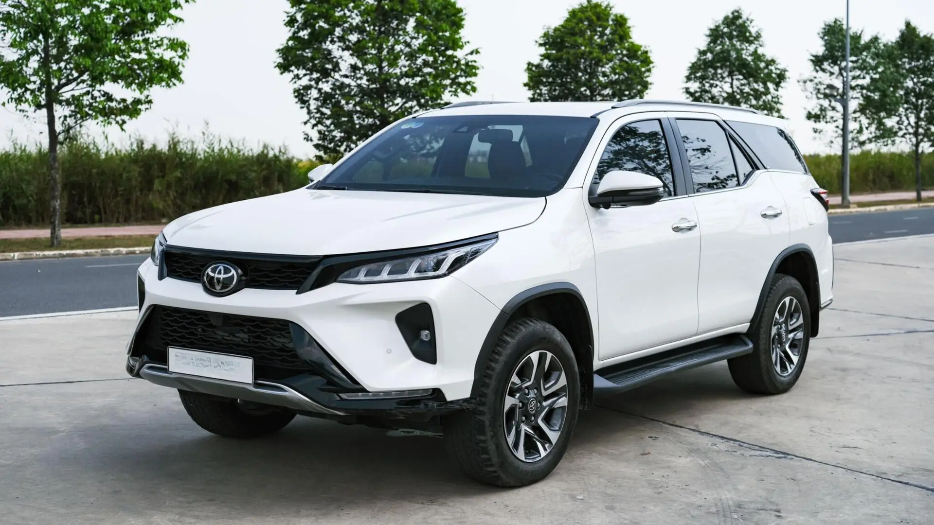 xe 7 chỗ nên mua hãng nào 2 Toyota Fortuner