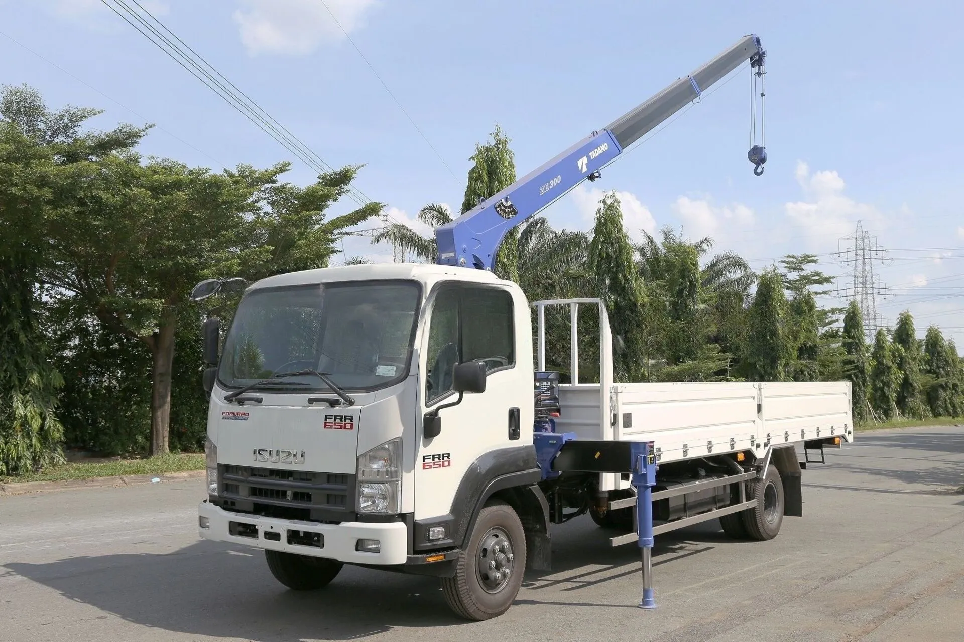 Xe cẩu tự hành ISUZU
