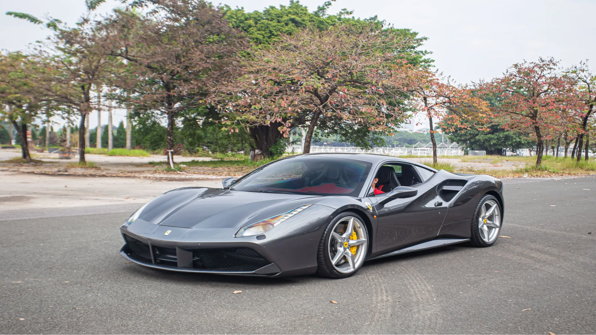 Giá xe Ferrari 488 GTB Coupe