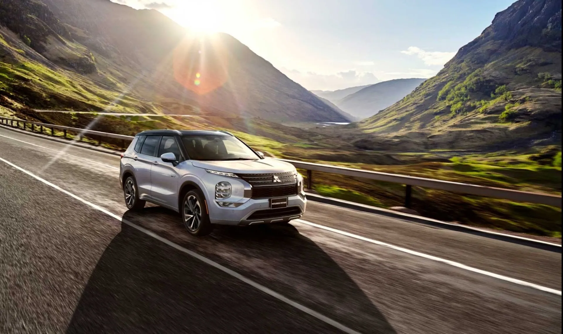 xe hybrid vừa chạy xăng vừa chạy điện ảnh ảnh 8 Mitsubishi Outlander PHEV