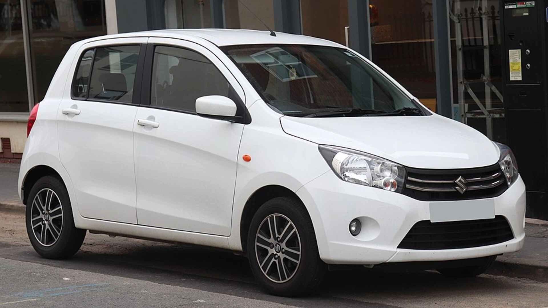 xe ô tô nhỏ - Suzuki Celerio