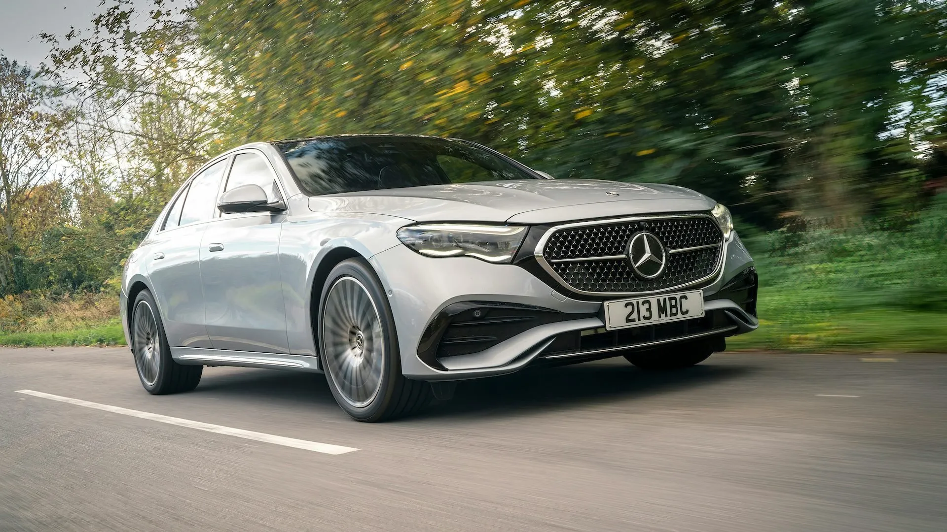 Xe Sedan ảnh thêm 13 Mercedes-Benz E-Class