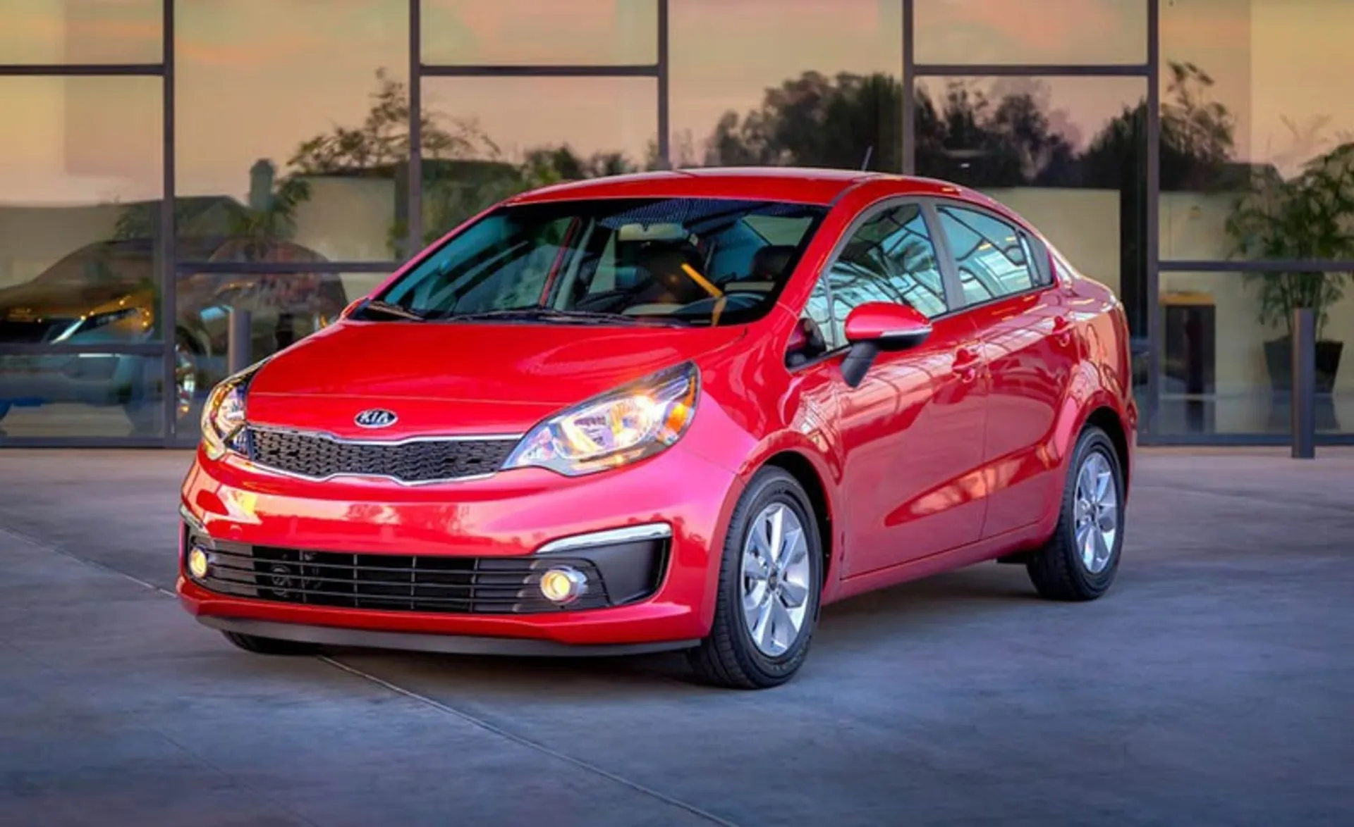 Xe số tự động KIA Rio